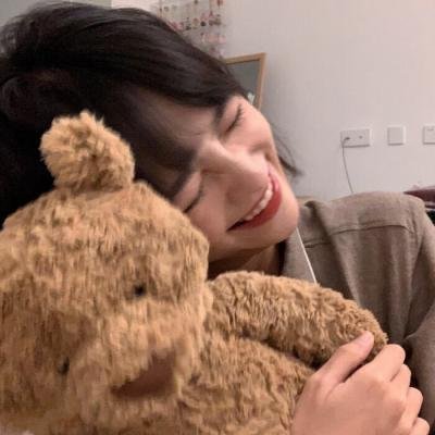 想被拥抱的12个女人